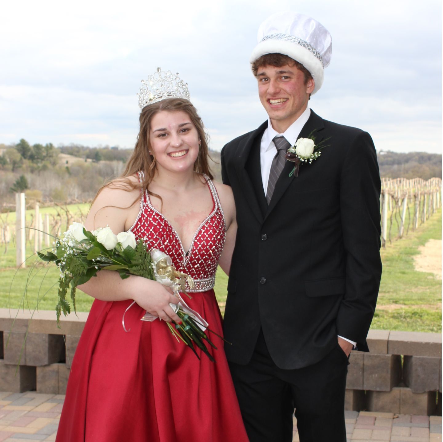 VHS Class of 2021 prom King and Queen